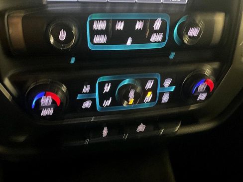 Used 2018 Chevrolet Silverado 1500 LT w/ All Star Edition image 20