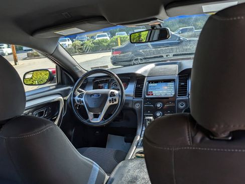 Used 2018 Ford Taurus SEL w/ Equipment Group 201A image 25