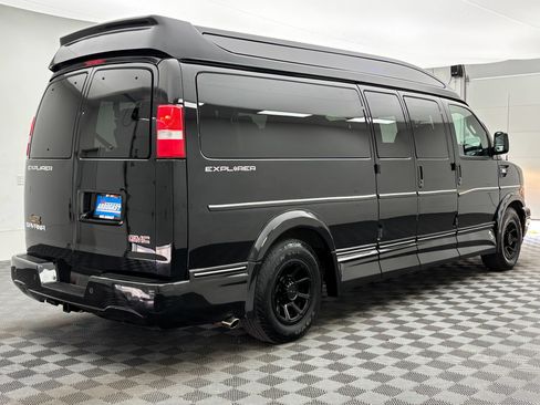 Used 2020 GMC Savana 2500 Extended w/ Enhanced Convenience Package RWD image 8