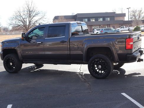 Used 2016 GMC Sierra 2500 Denali w/ Duramax Plus Package image 8