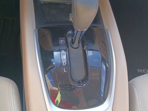 Used 2016 Nissan Rogue SV w/ SV Premium Package AWD/4WD image 22