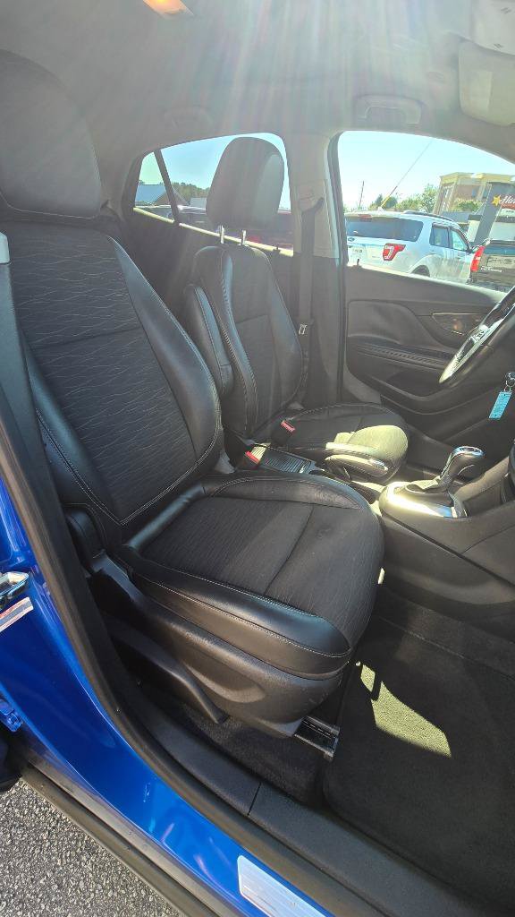 Used 2015 Buick Encore FWD image 14
