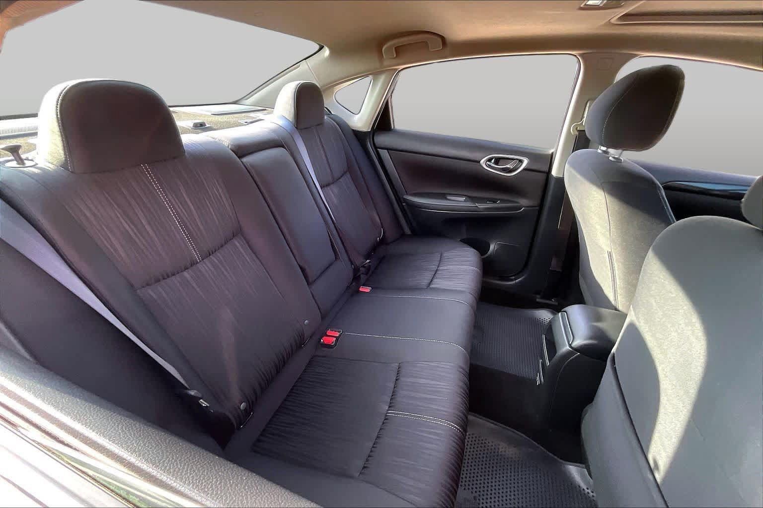 Used 2018 Nissan Sentra SV w/ Premium Package (P01) FWD image 20
