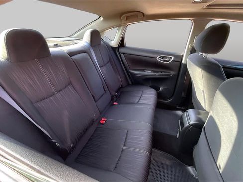 Used 2018 Nissan Sentra SV w/ Premium Package (P01) FWD image 20
