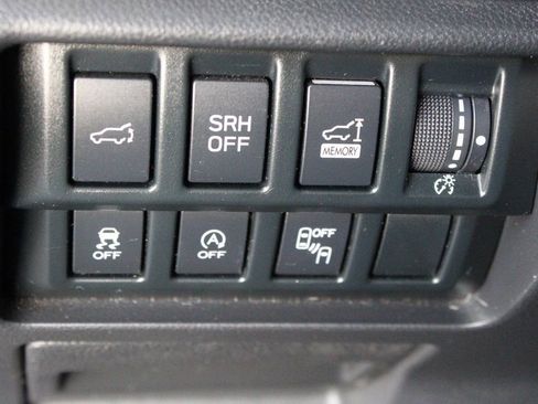 Used 2021 Subaru Forester Limited w/ Popular Package #3 image 28