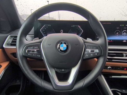 Used 2024 BMW 330i xDrive Sedan w/ Convenience Package image 31