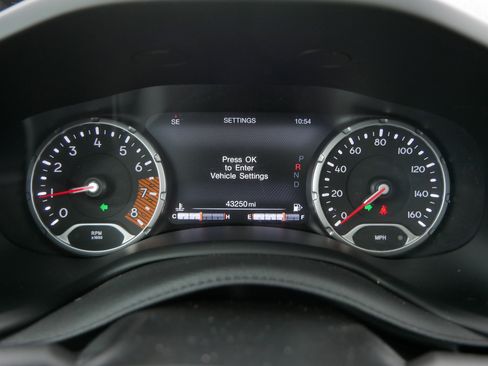 Certified 2023 Jeep Renegade Trailhawk w/ Sun/Sound Group image 33