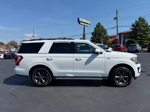 Used 2020 Ford Expedition XLT w/ FX4 Off-Road Package AWD/4WD image 4