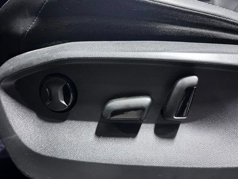 Used 2022 Volkswagen Tiguan SE R-Line AWD/4WD image 23