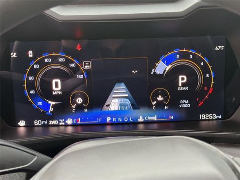 Used 2024 Chevrolet Colorado Trail Boss w/ Advanced Trailering Package image 13