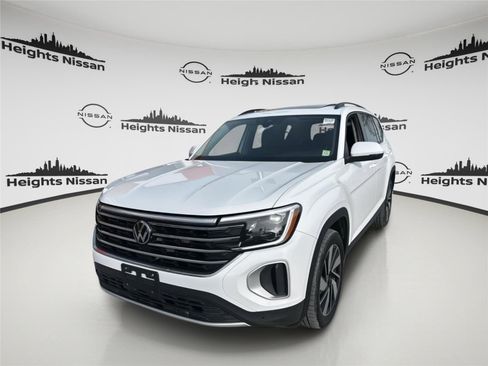 Used 2024 Volkswagen Atlas SE image 10
