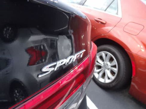 Used 2024 Honda Civic Sport image 11