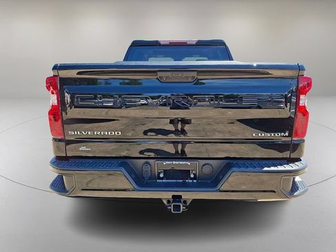 Used 2022 Chevrolet Silverado 1500 Custom AWD/4WD image 9