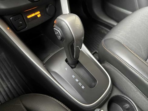 Certified 2020 Chevrolet Trax LT w/ LT Convenience Package FWD image 20