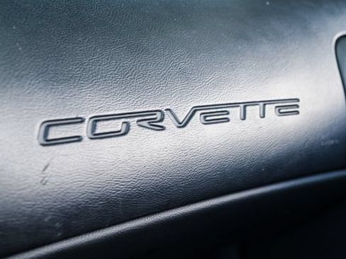 Used 2006 Chevrolet Corvette Convertible RWD image 68