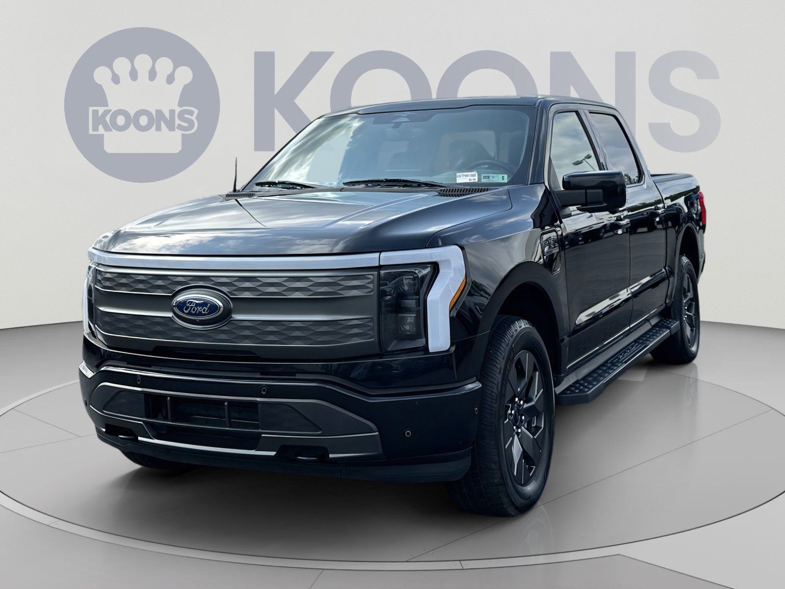 Used 2023 Ford F150 Lightning Lariat w/ Equipment Group 511A High AWD/4WD image 1