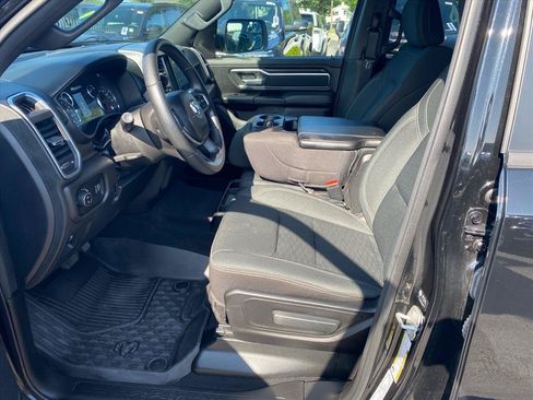 Certified 2025 RAM 1500 Big Horn AWD/4WD image 9