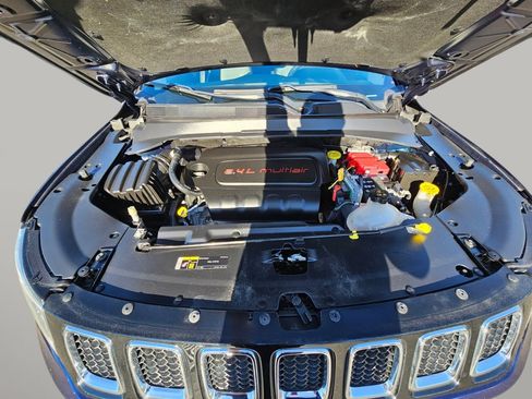 Used 2020 Jeep Compass Limited image 21