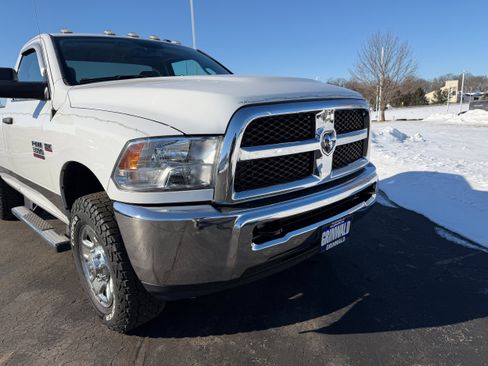 Used 2017 RAM 3500 Tradesman w/ Chrome Appearance Group image 28