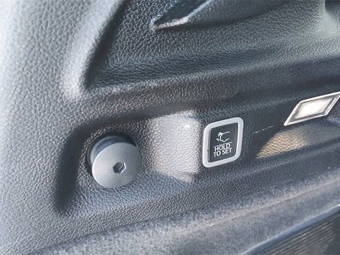 Used 2023 Jeep Grand Cherokee L Summit w/ High Altitude Package image 27