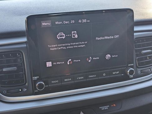 Used 2022 Kia Rio LX image 33