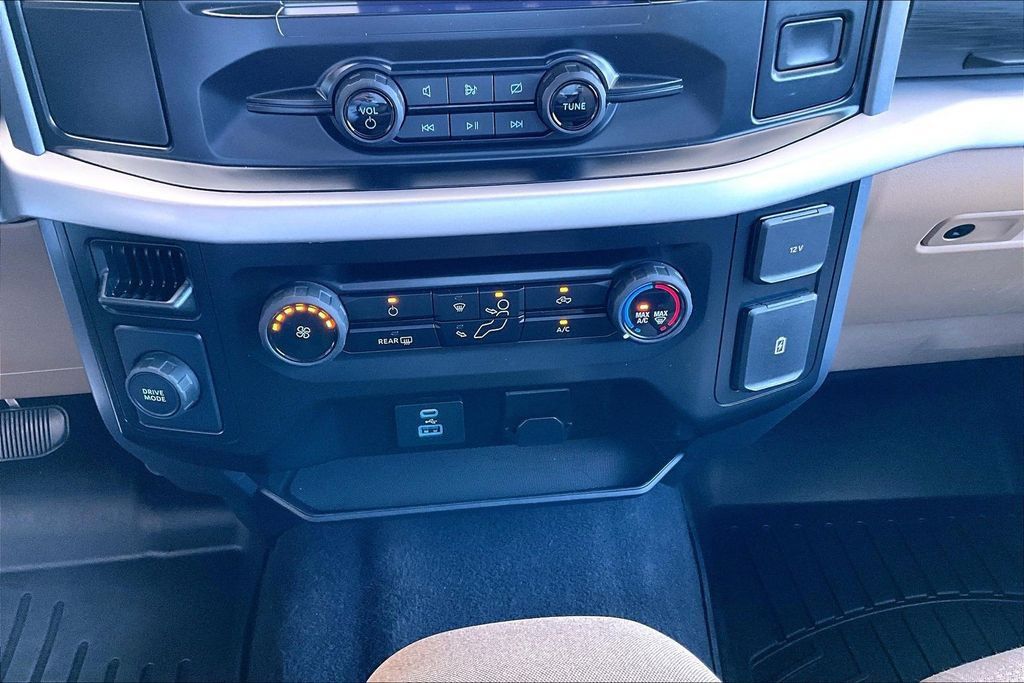 Used 2023 Ford F150 XLT RWD image 11