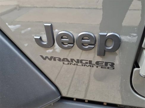Used 2022 Jeep Wrangler Unlimited Sport image 18
