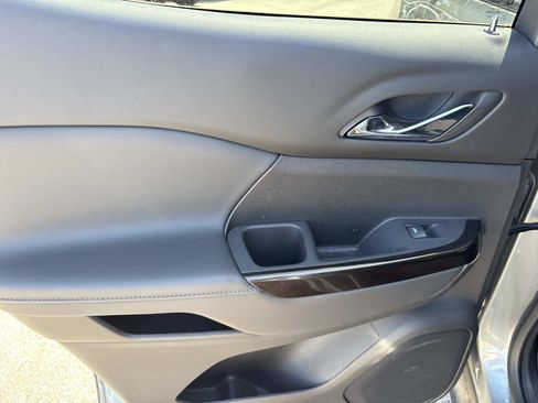 Certified 2023 GMC Acadia AT4 w/ Technology Package image 31