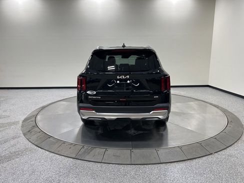 New 2026 Kia Sorento S image 6