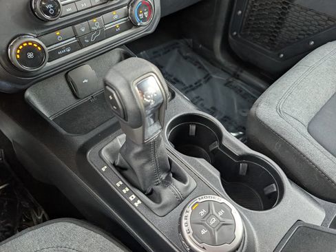 Used 2023 Ford Bronco 2-Door AWD/4WD image 18