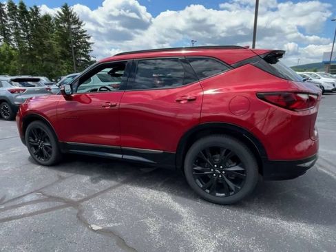 Certified 2021 Chevrolet Blazer RS w/ Enhanced Convenience Package AWD/4WD image 6