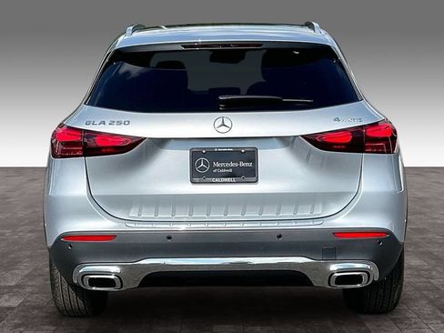 Used 2026 Mercedes-Benz GLA 250 4MATIC image 6