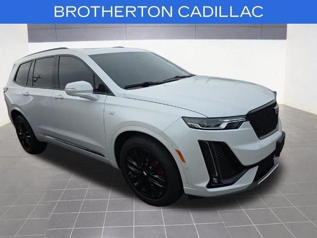 Used 2022 Cadillac XT6 Sport w/ Technology Package AWD/4WD image 4