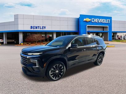 New 2026 Chevrolet Traverse LT w/ Sun and Wheel Package