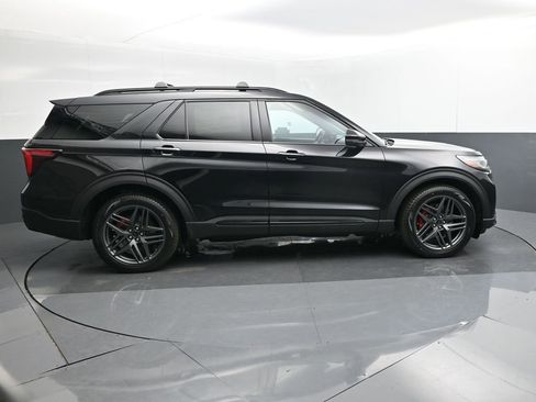 New 2025 Ford Explorer ST image 7