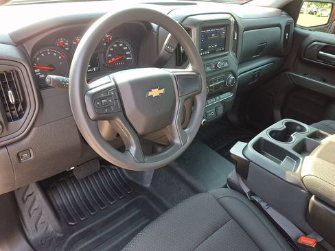 Used 2025 Chevrolet Silverado 1500 W/T w/ WT Value Package AWD/4WD image 10