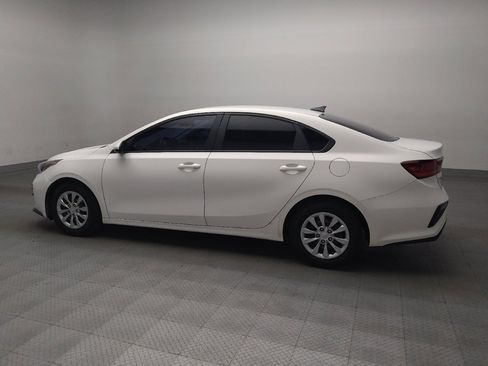 Used 2021 Kia Forte Sedan image 3
