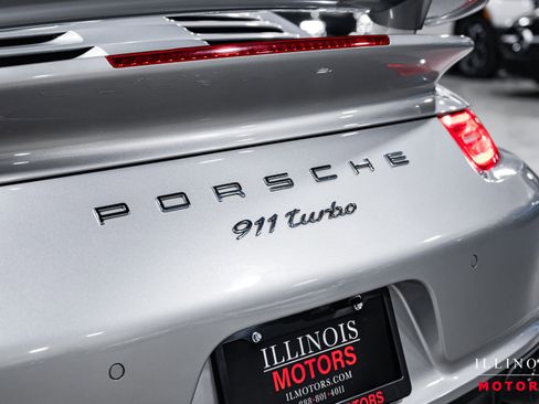 Used 2014 Porsche 911 Turbo image 17