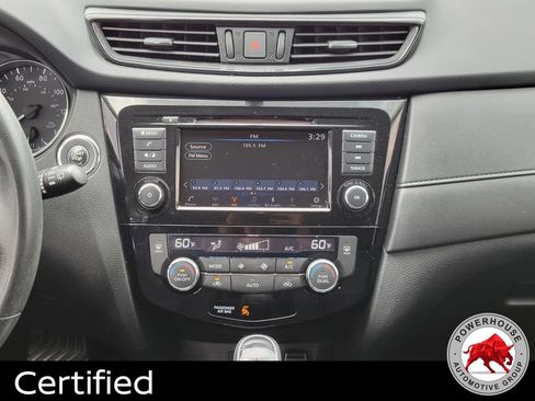 Used 2018 Nissan Rogue SV AWD/4WD image 21