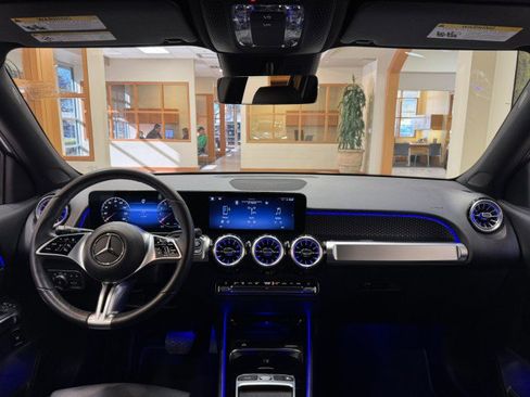 Certified 2025 Mercedes-Benz GLB 250 image 7