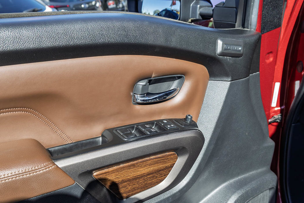 Used 2024 Nissan Titan Platinum Reserve AWD/4WD image 24