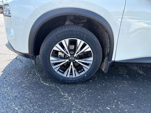 Used 2023 Nissan Rogue SV w/ SV Premium B Package AWD/4WD image 30