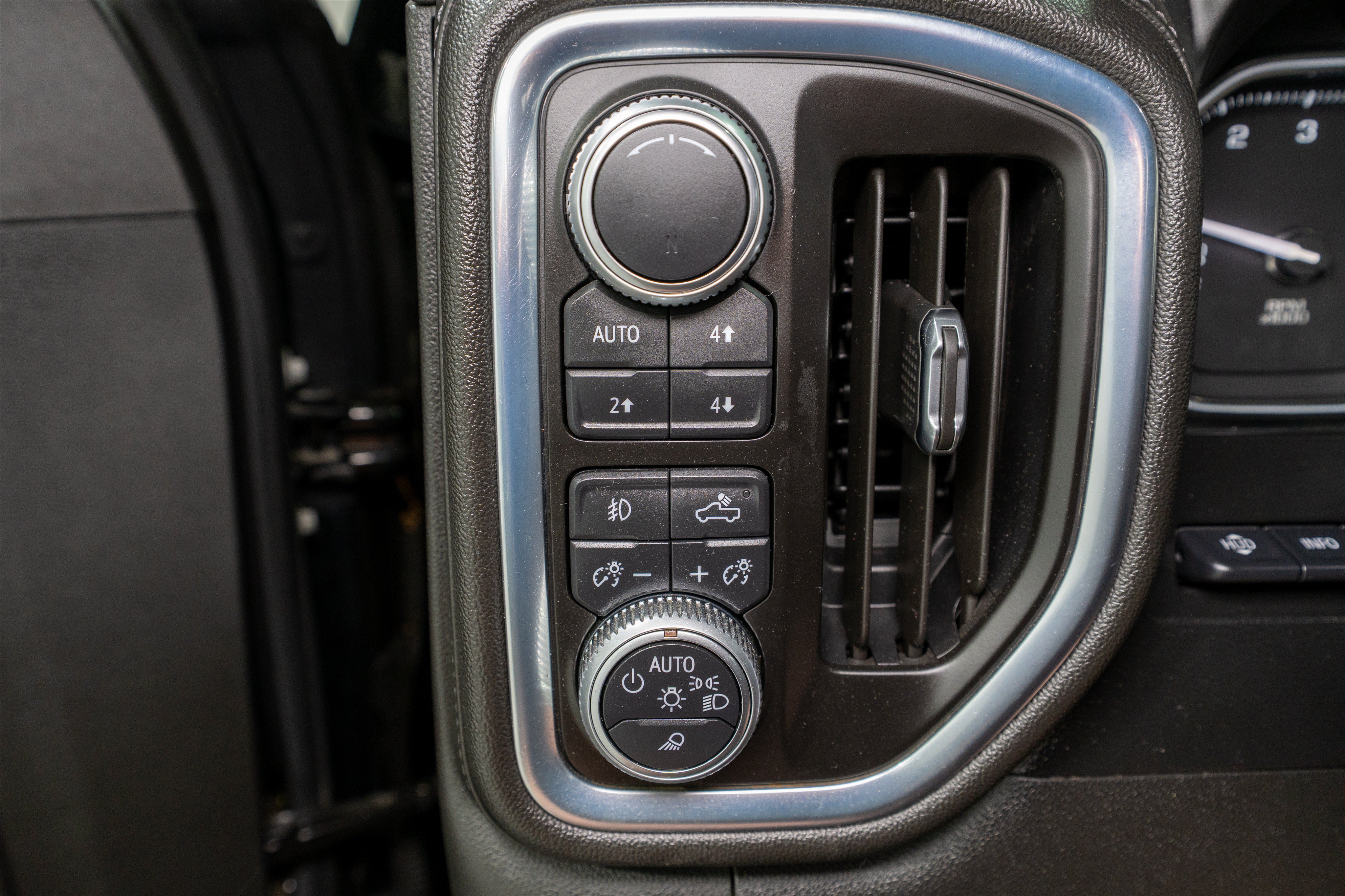 Used 2019 GMC Sierra 1500 Denali w/ Denali Ultimate Package AWD/4WD image 36