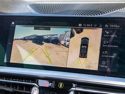 Used 2022 BMW M440i Coupe w/ Premium Package image 27