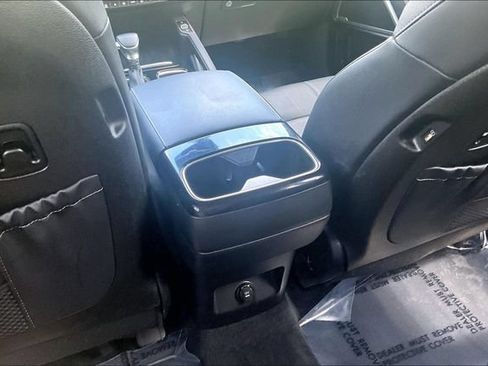 Used 2022 Kia Telluride EX w/ Towing Package AWD/4WD image 31