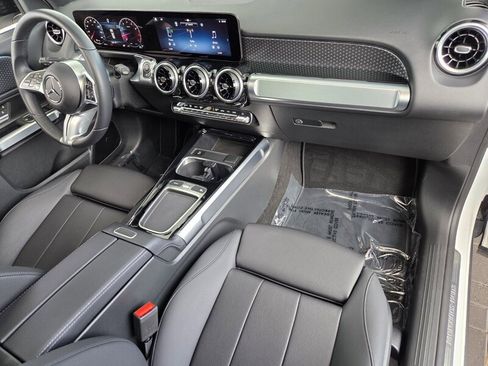 Certified 2026 Mercedes-Benz GLB 250 image 20