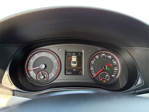 Used 2021 Volkswagen Passat 2.0T SE image 17