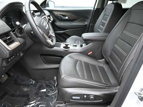 Used 2023 GMC Terrain Denali image 9