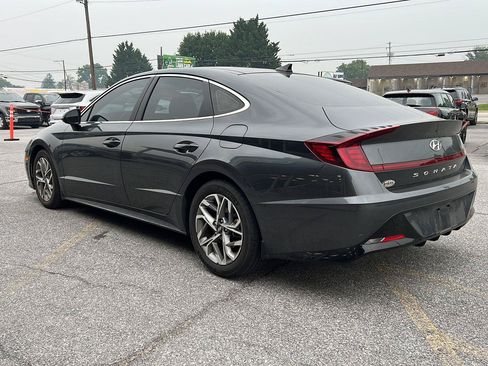 Used 2022 Hyundai Sonata SEL w/ Convenience Package FWD image 3