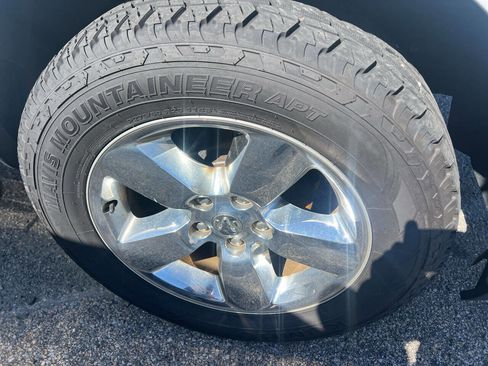 Used 2017 RAM 1500 Big Horn image 12